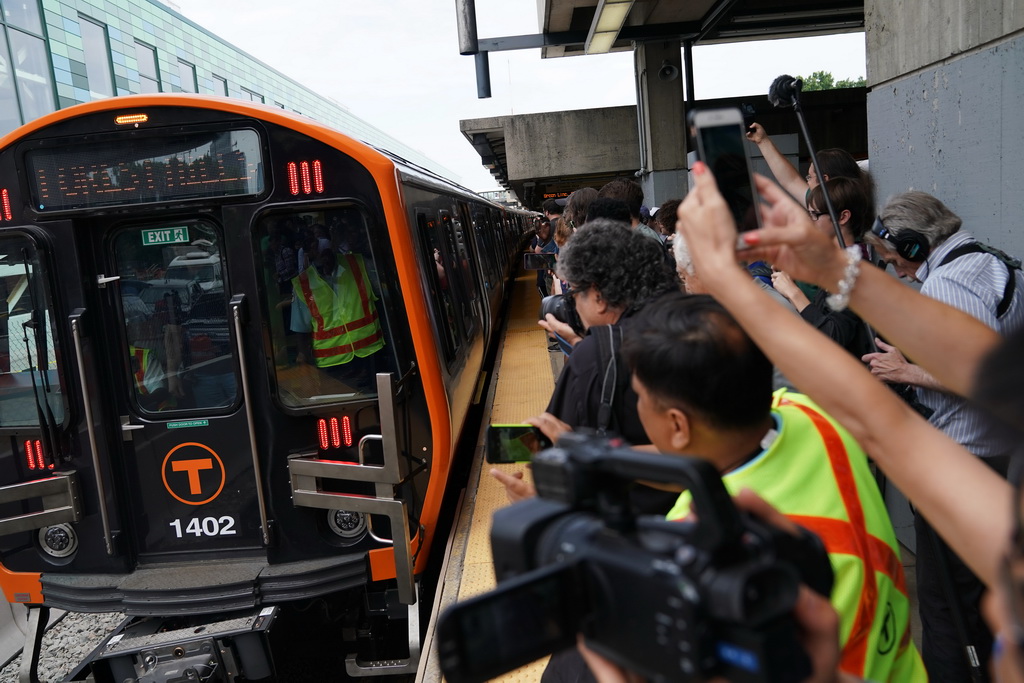 中國中車が米國で生産した地下鉄車両が営業(yè)運(yùn)転開始