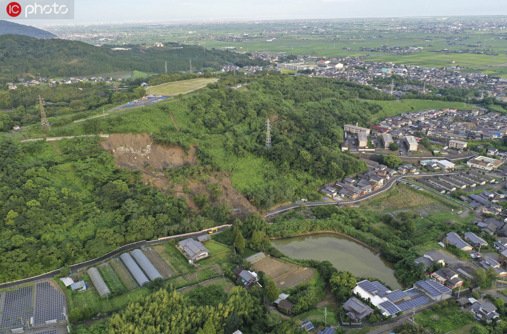 9月4日、佐賀県大町町の土砂崩れの様子を捉えたドローンによる寫真（AP通信?寫真著作権は東方ICが所有のため転載禁止）。