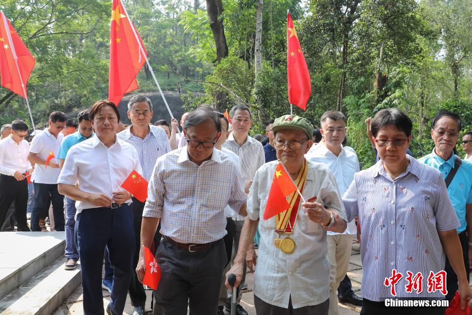 香港地區(qū)の抗日英烈紀(jì)念碑に落書き　「烈士に対する侮辱?！壕?一八』事変を忘れていけない」