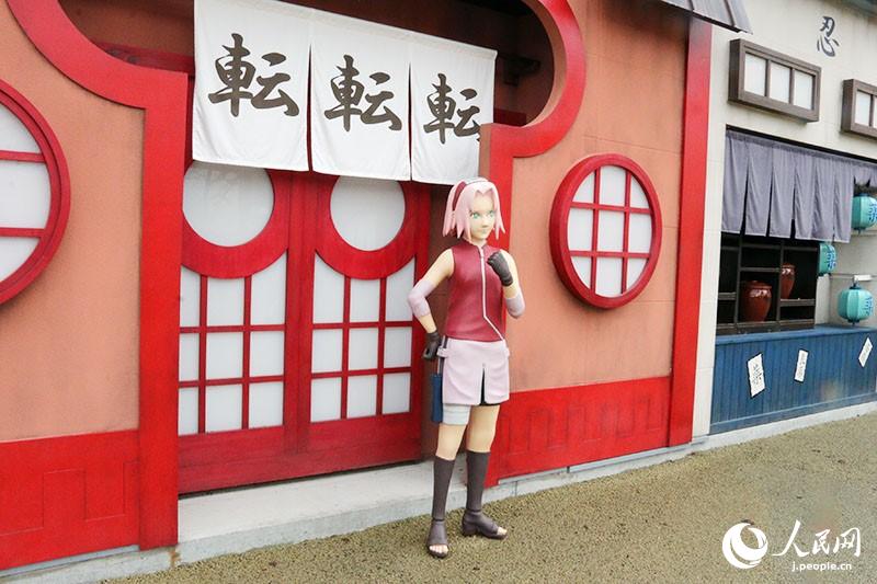 人気アニメ「NARUTO」の「木ノ葉隠れの里」が富士急ハイランドに登場