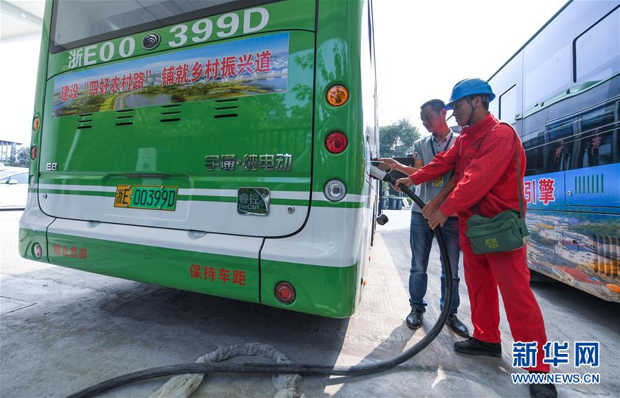 浙江省長(zhǎng)興県、都市部?農(nóng)村部間の路線バスがすべてEV車に