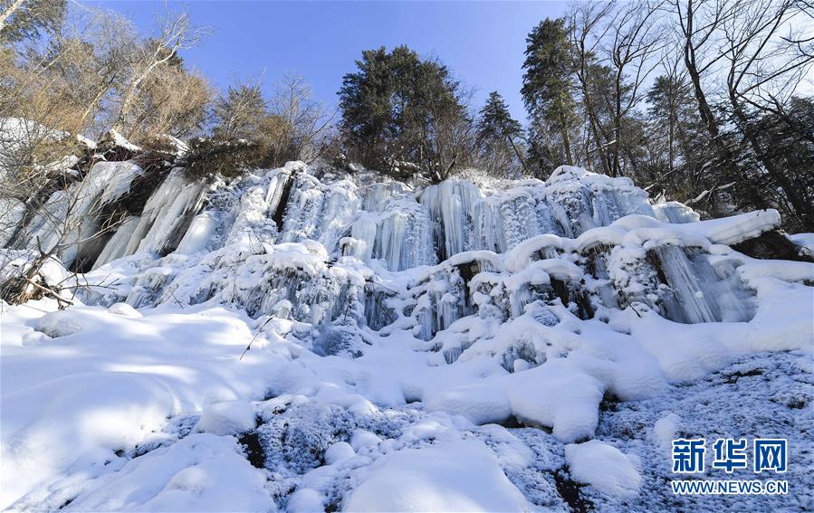 長白山岳地帯の美しい冬景色　吉林省