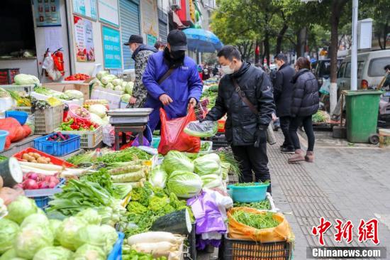 武漢の野菜や果物を販売する露天市14ヶ所が営業(yè)再開(kāi)　湖北省