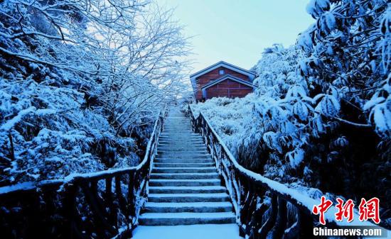 江西三清山、立春後初めての降雪を観測