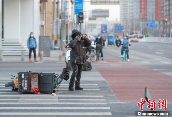 北京で強(qiáng)風(fēng)と黃砂舞う天気に