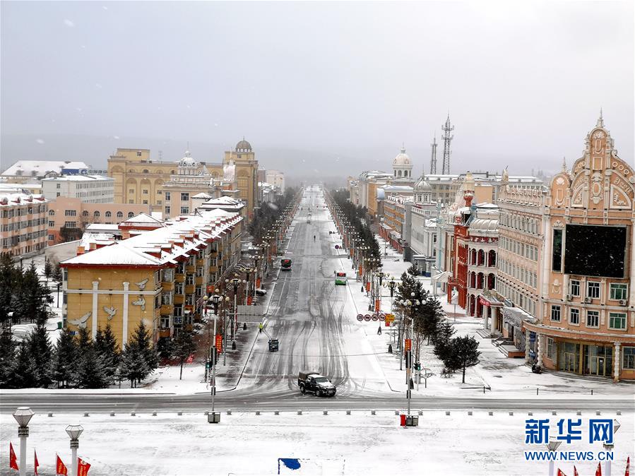 4月19日、黒竜江省漠河市の雪景色（撮影?褚福超）。