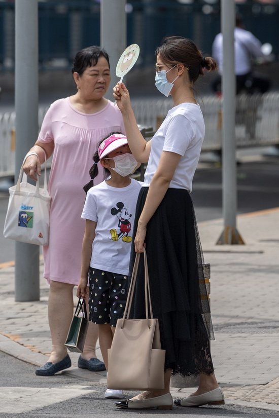 暑い！北京、今年の最高気溫をマーク