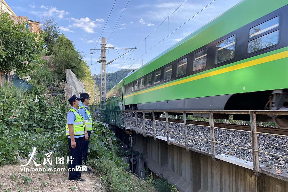 高速鉄道の「復(fù)興號(hào)」が初めて陝西省北部の革命老區(qū)へ