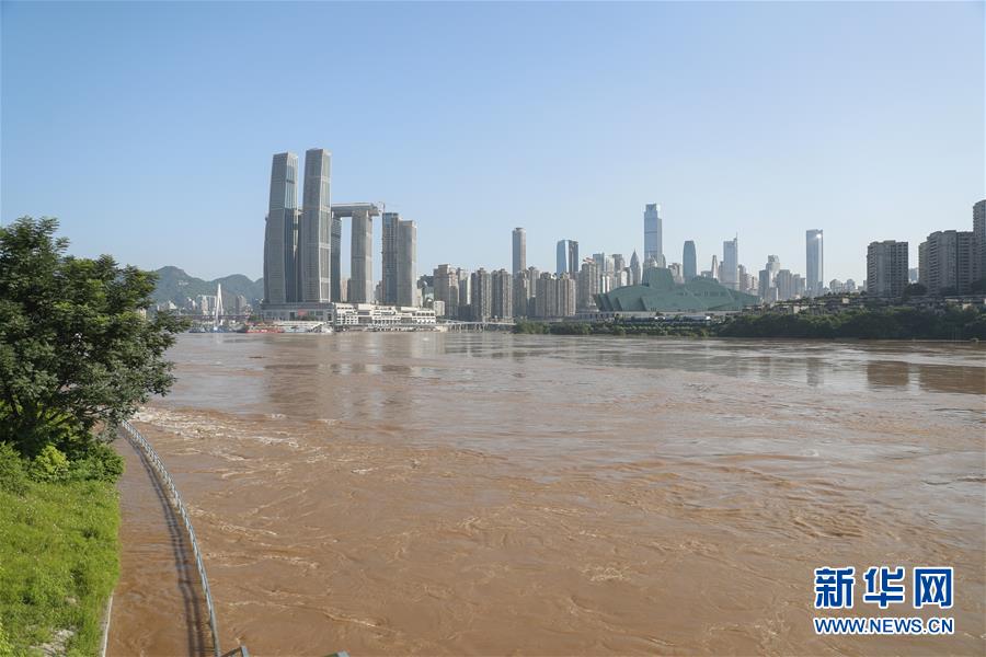 今年最大の長江上流洪水が重慶市街地に到達(dá)