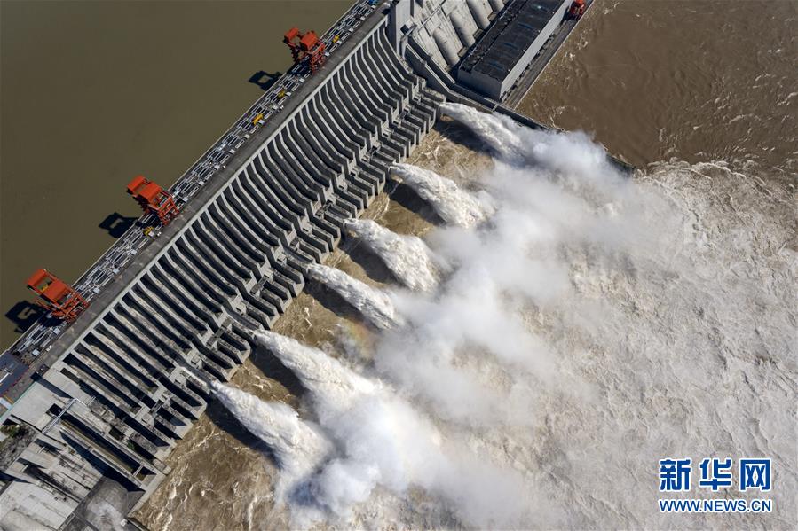 長江中?上流ダム群、洪水調整でせき止めた総水量は300億立方メートル以上