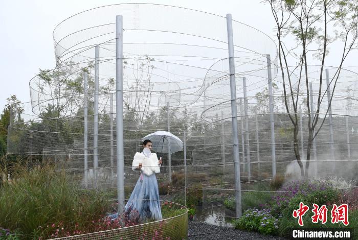 中國（重慶）第3回長江川上都市花卉蕓術(shù)博覧會が開幕