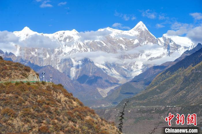 世界最大の峽谷で「中國(guó)で最も美しい山の峰」を鑑賞