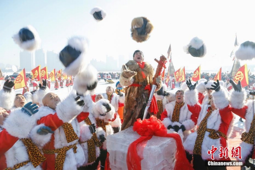 第2回ハルビン採氷祭り開幕　黒竜江省