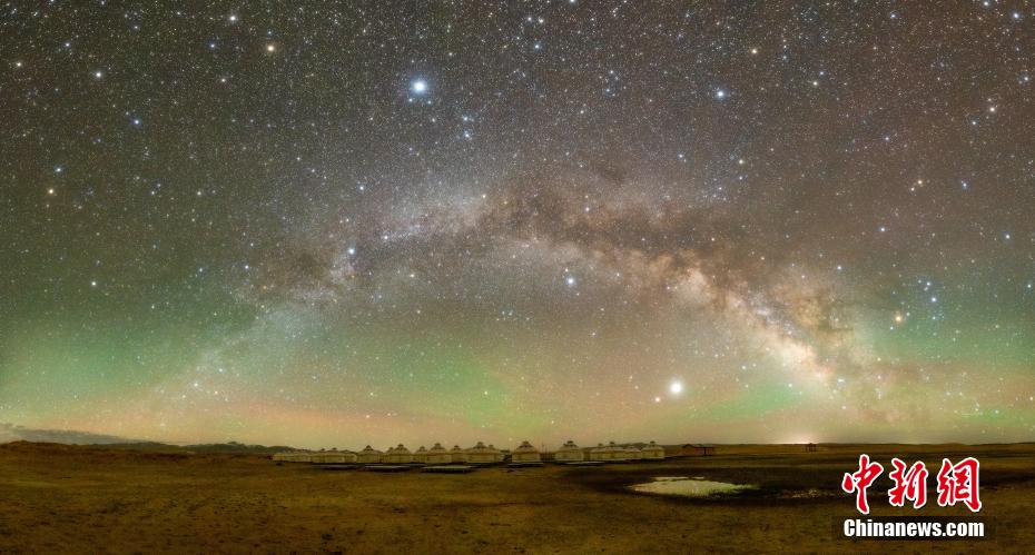 美しさの極致！ファンタジックな青海省の星空