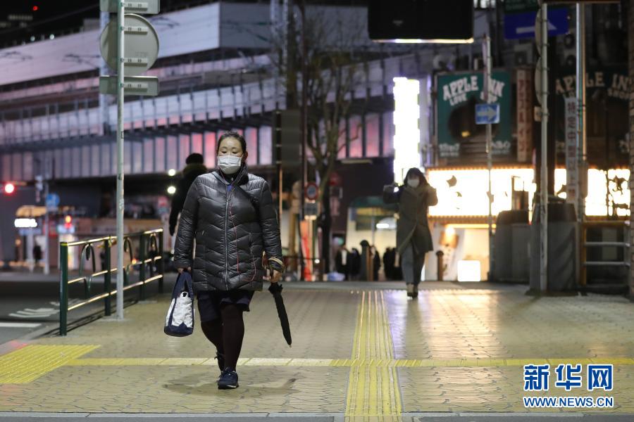 日本の緊急事態(tài)宣言、10都府県で延長