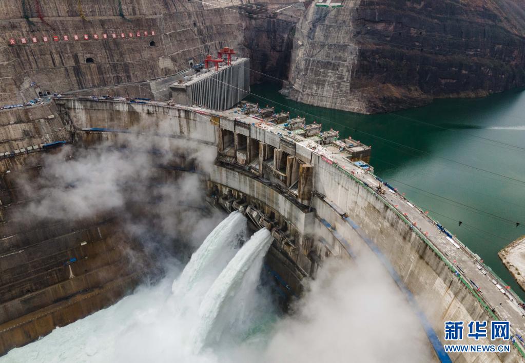 5月31日、建設(shè)中の白鶴灘ダム水力発電所（ドローンによる撮影?王冠森）。