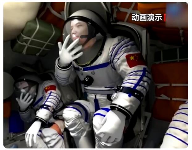 宇宙飛行士の尿もリサイクルして再利用！