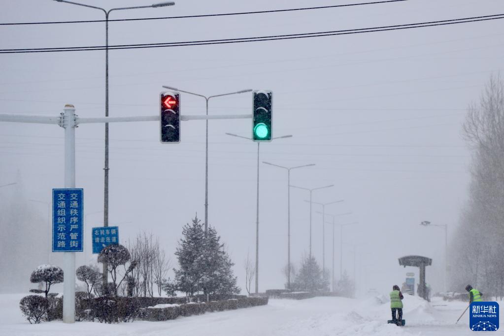 黒竜江省では11月22日、各地が豪雪に見舞われた。