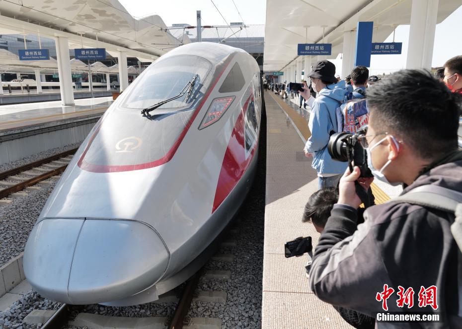 全線開通までカウントダウン！贛深高速鉄道の試乗體験