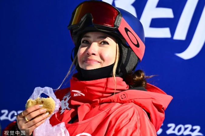 アイリーン?グー選手がスキー女子スロープスタイルで銀　北京冬季五輪