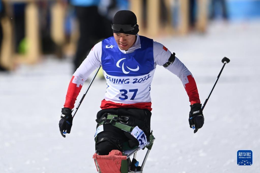 北京冬季パラ　バイアスロンで劉子旭選手が中國(guó)初の金