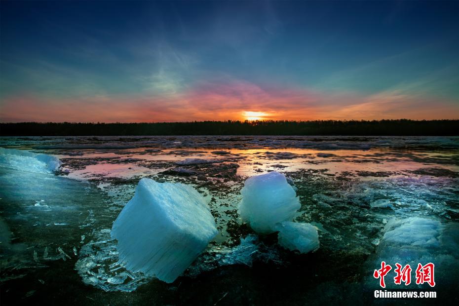 立夏に「雪を踏み、氷を観賞」できる中ロ國境の小都市　黒竜江省