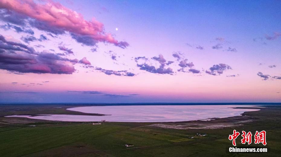 草原を彩る夕日の輝き　內(nèi)モンゴル