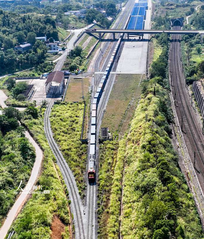 江西省西部で初の中歐班列が運行スタート