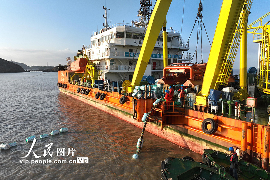 島の共同繁栄に向けエネルギー供給の「新ルート」開設(shè)　浙江省舟山