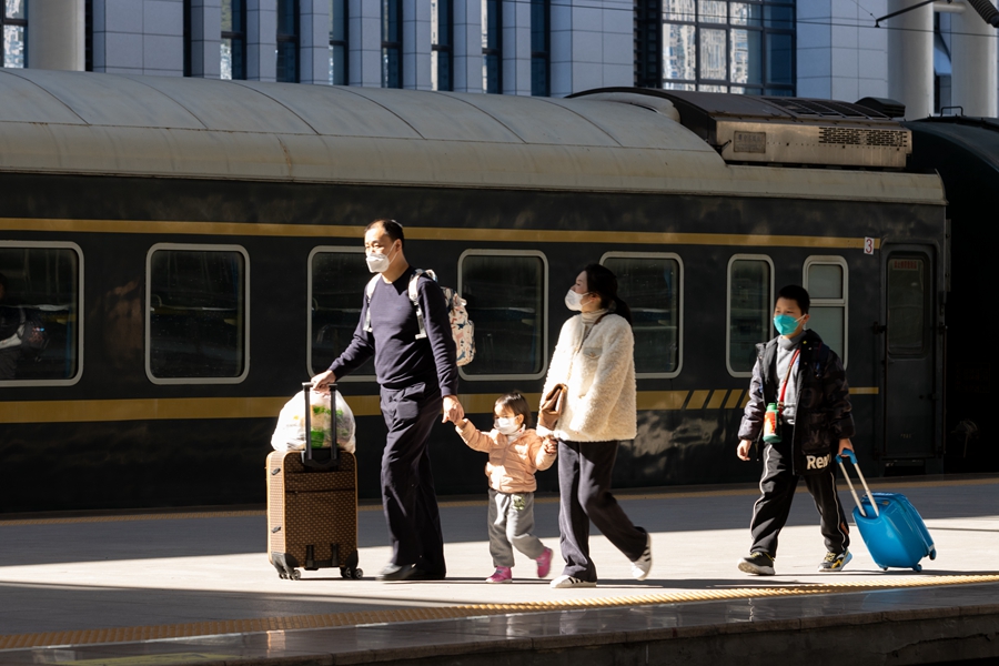 2023年春運でとらえた道中の人々