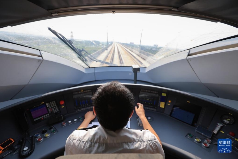 上海市と江蘇?南京を結(jié)ぶ滬寧沿江高速鉄道が16日から試験運転をスタート