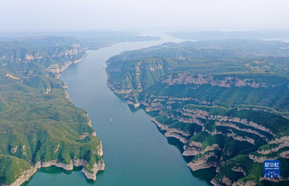 美しい黃河三峽の秋景色　河南省