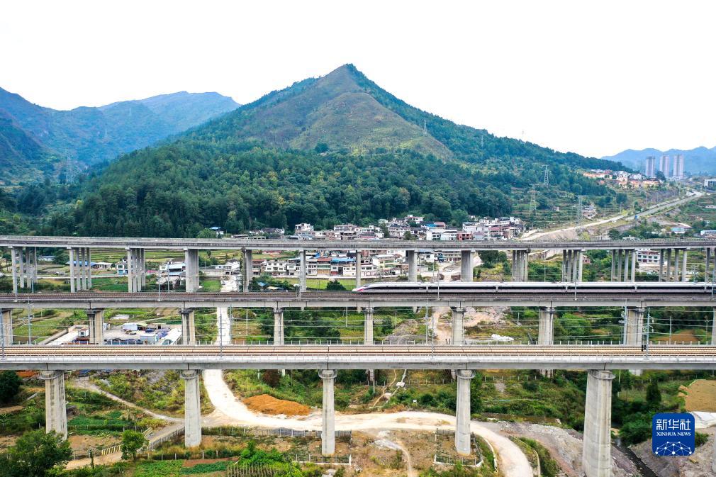 貴広高速鉄道が今月11日から最高時(shí)速300キロで運(yùn)行へ