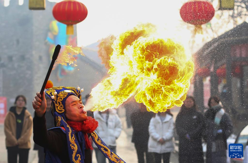 輝かしい中國の年明け　春節(jié)ムードを満喫する中國各地