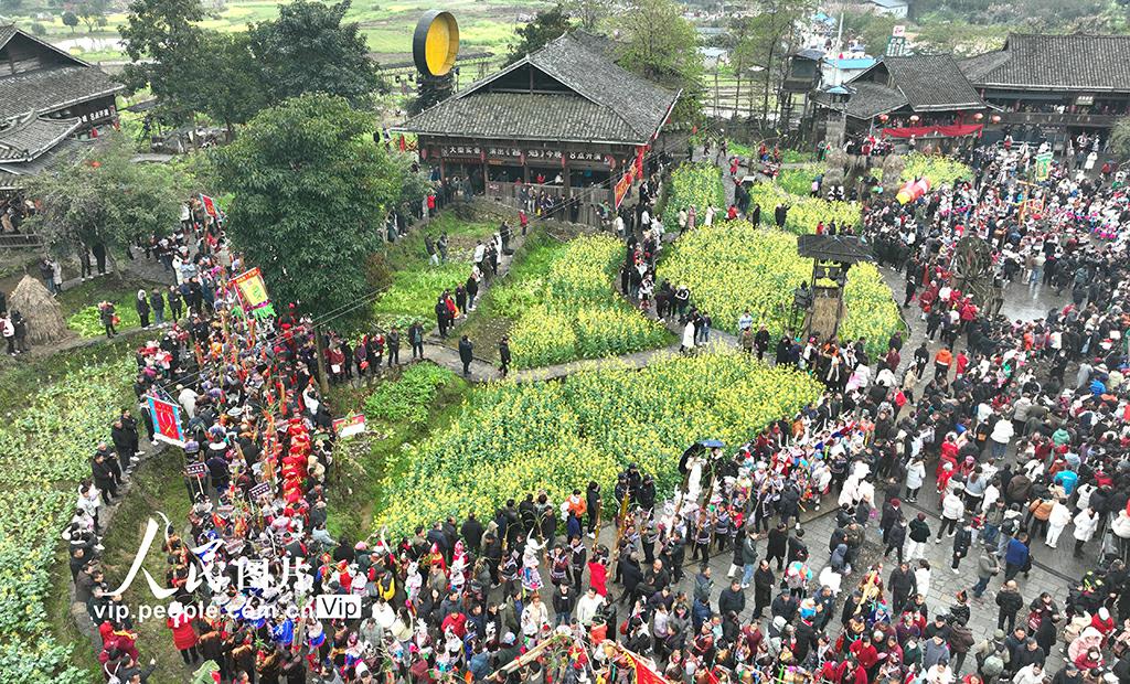 文化と観光の融合を促進(jìn)する伝統(tǒng)の祭り　広西?融水