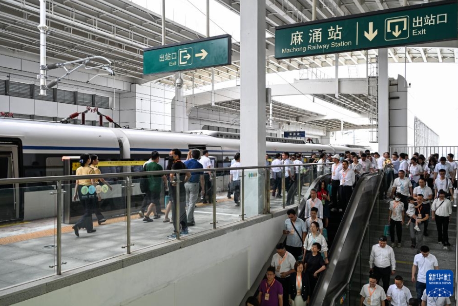 粵港澳大灣區(qū)最長の都市間鉄道が開通　「1時間生活圏」形成を加速