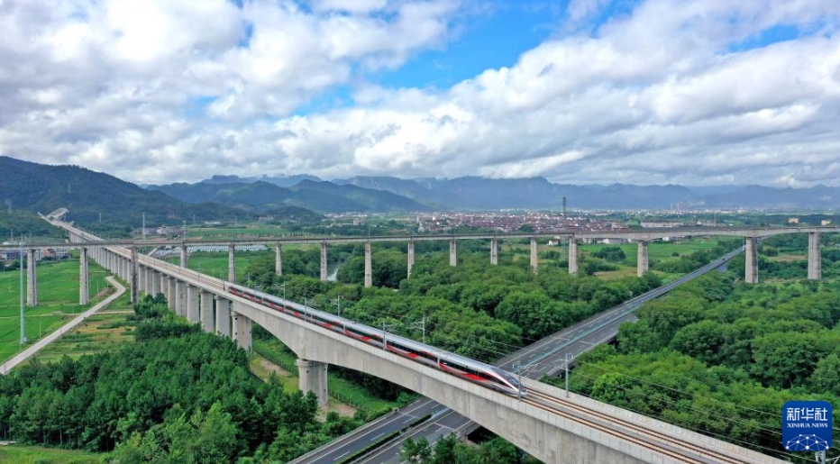 杭溫高速鉄道の試験運(yùn)行がスタート