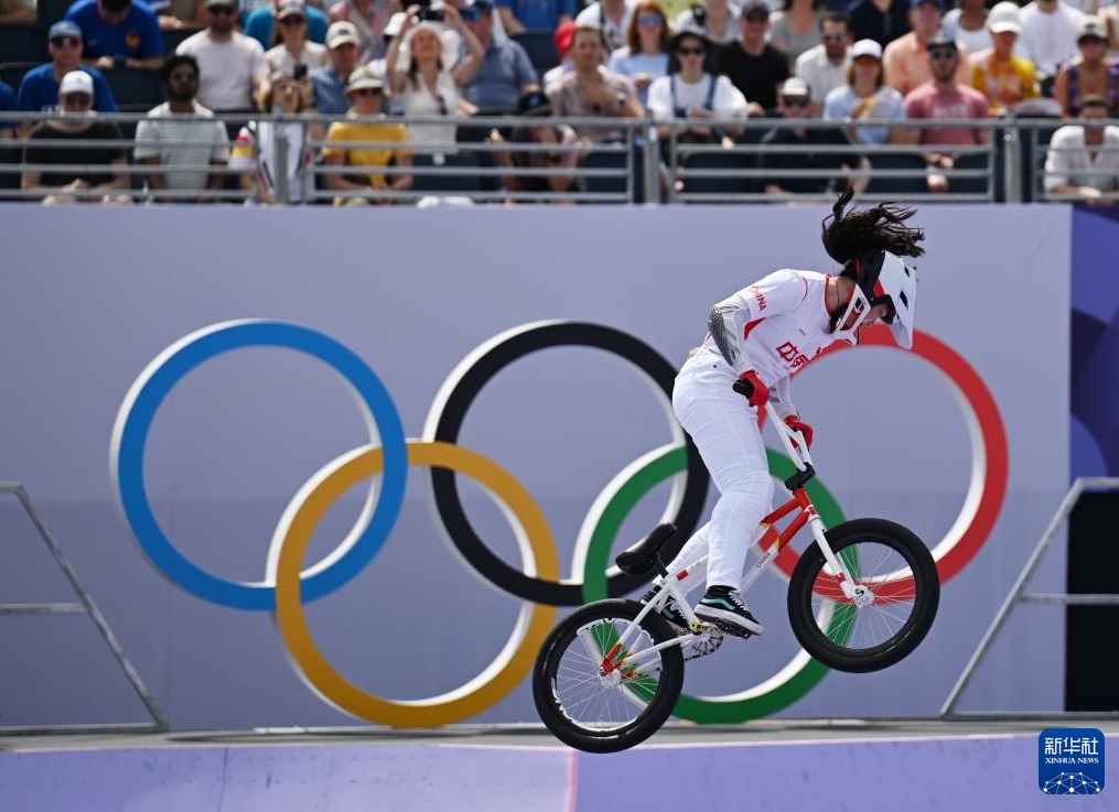 自転車BMXフリースタイル?パーク女子で中國の鄧雅文選手が金　パリ五輪