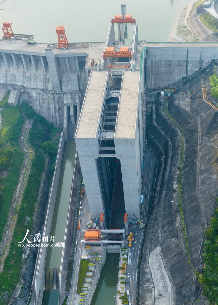 三峽ダムの船舶昇降機(jī)が稼働を停止し　湖北省宜昌