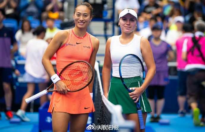 女子テニスWTA東京ツアーで中國の鄭欽文選手が優(yōu)勝