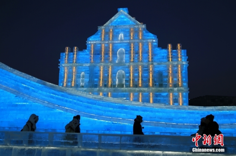 100萬平方メートルの哈爾浜氷雪大世界がオープン