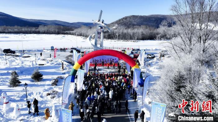 【音聲ニュース】年平均気溫氷點(diǎn)下4.3度！「中國(guó)で最も寒い町」でウォーキング大會(huì)