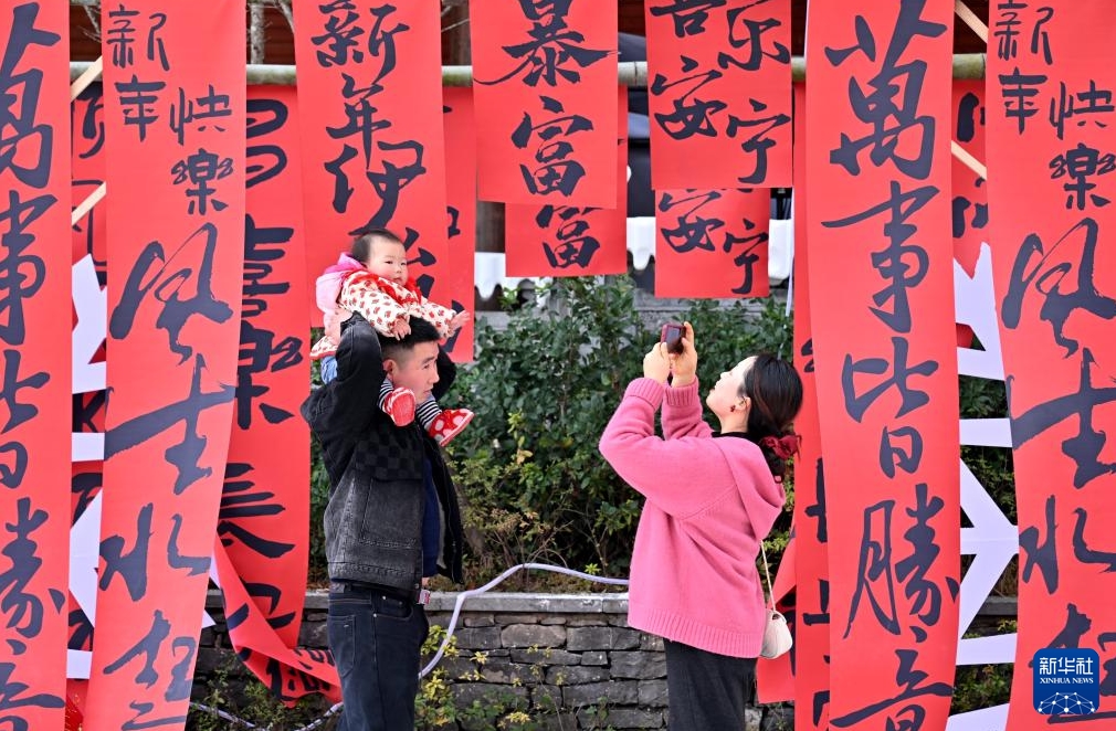 まもなく春節(jié)！中國(guó)各地で高まる春節(jié)ムード