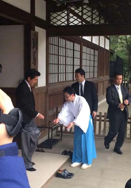 外交部、安倍首相の靖國(guó)神社參拝について談話を発表